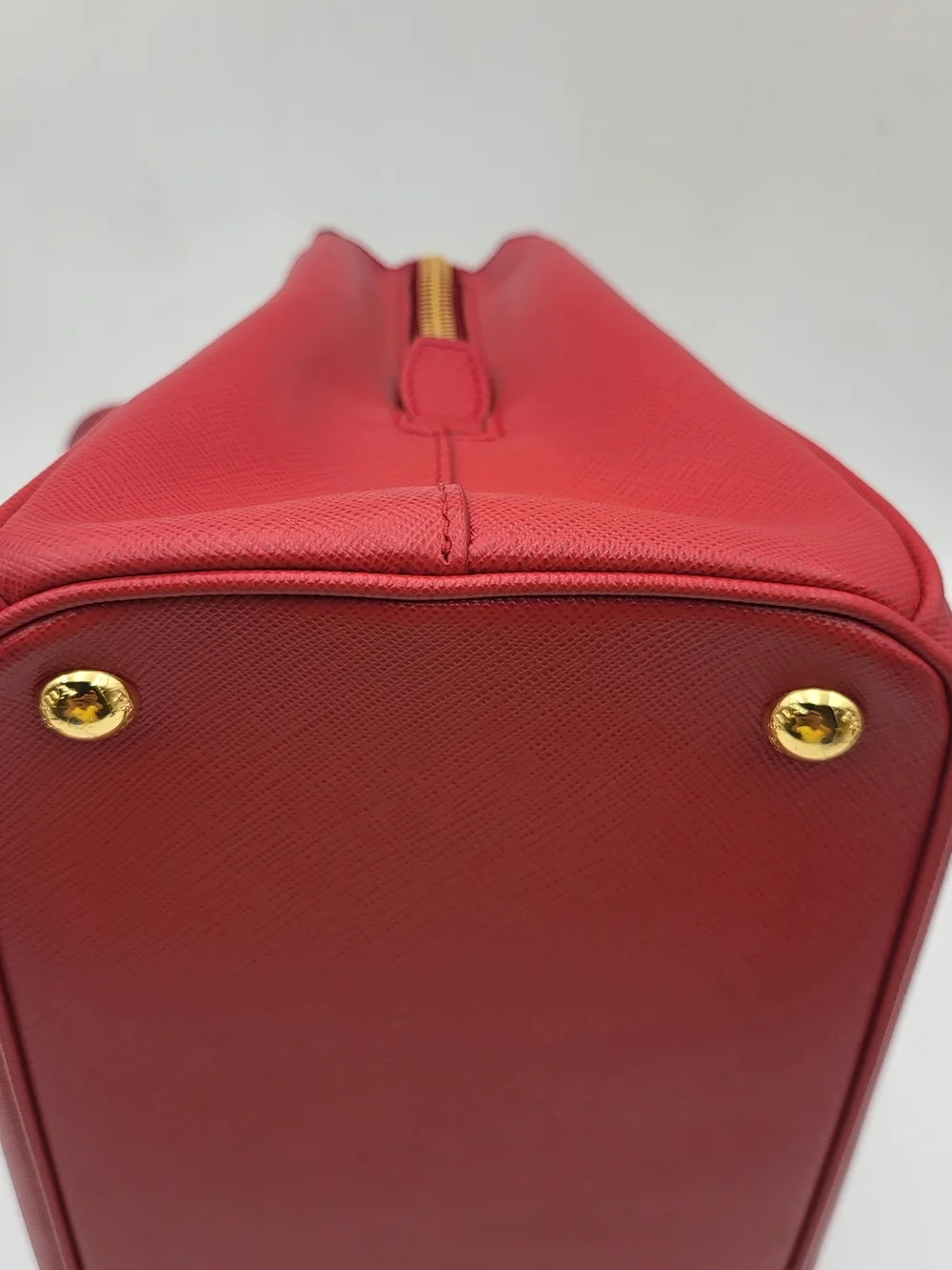Prada Red Saffiano Parabole Handbag RossoPelle. Authentic w/COA..